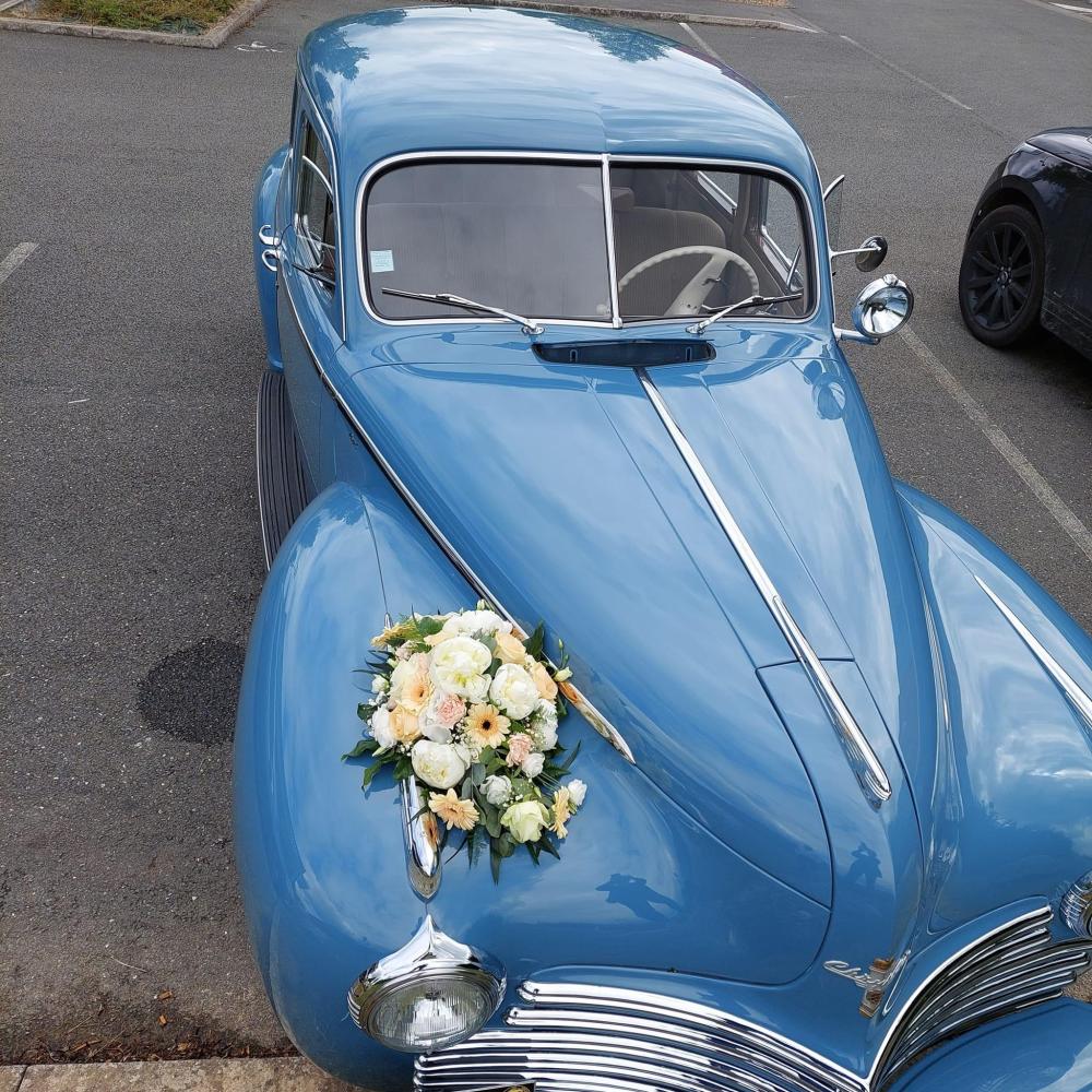 Fleurs voiture mariage